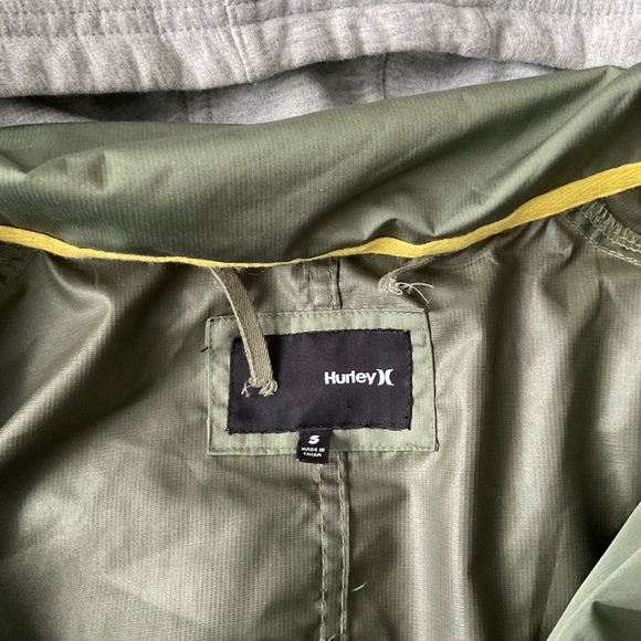 Hurley khaki rain jacket - Picture 6 of 8